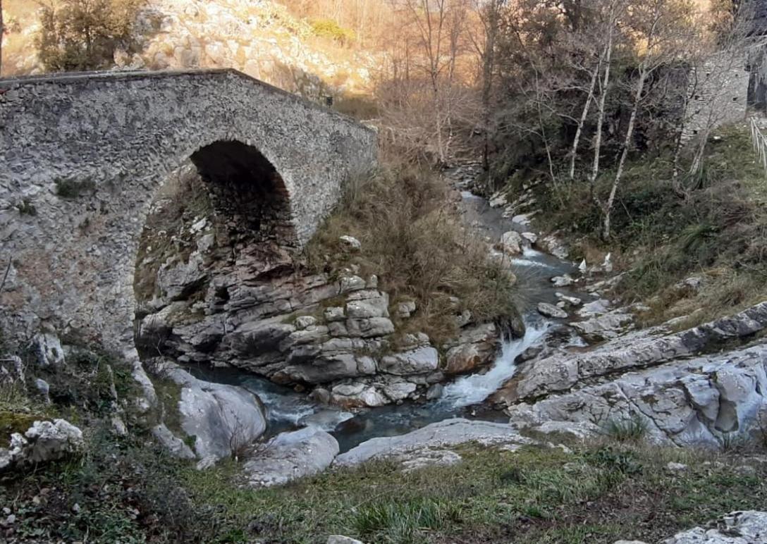 Aieta Monolocale Nel Centro Storico B&B 외부 사진
