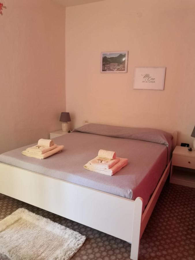 Aieta Monolocale Nel Centro Storico B&B 객실 사진